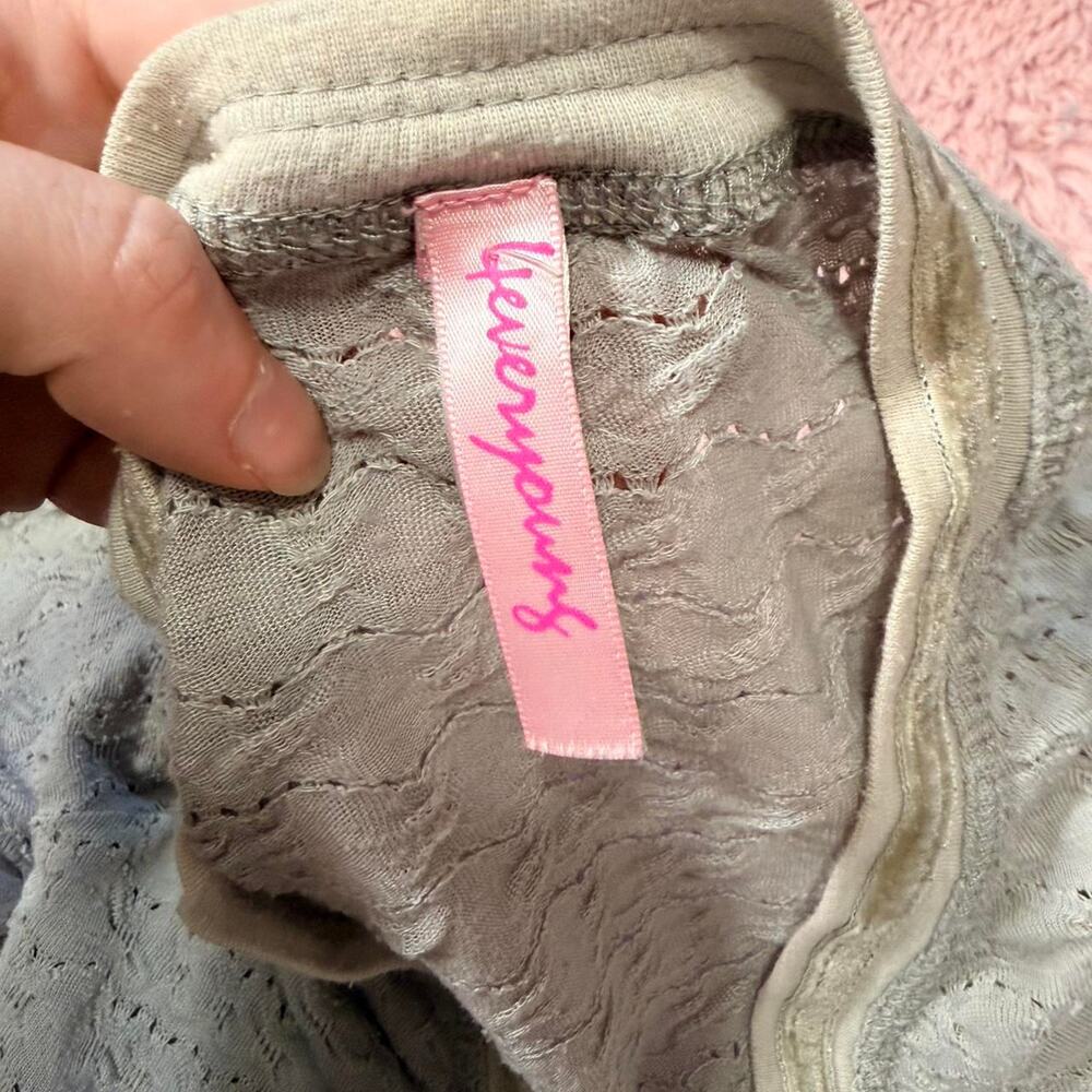 Y2k gray cardigan with eyelet cutout details and slouchy pockets size small - Picture 7 of 8